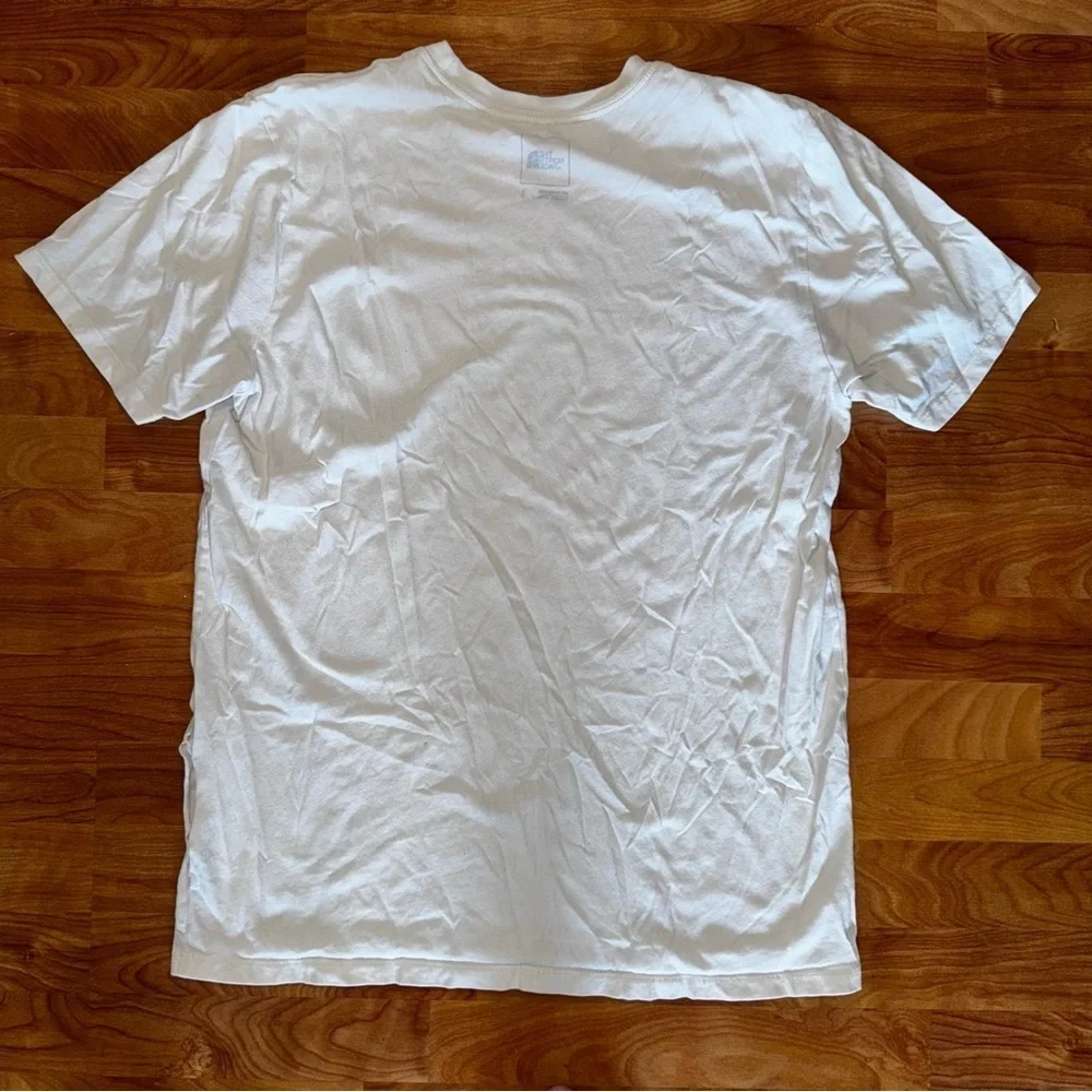 The North Face Shirt Mens L White Nature Lightweight Outdoors T-Shirt Casual TNF